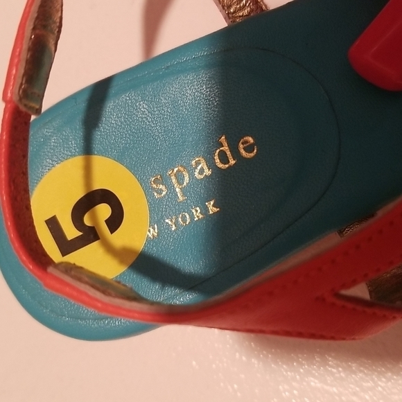 KATE SPADE JEWELED FLOWER TANGERINE COLORED FLAT THONG SANDALS - Picture 3 of 6